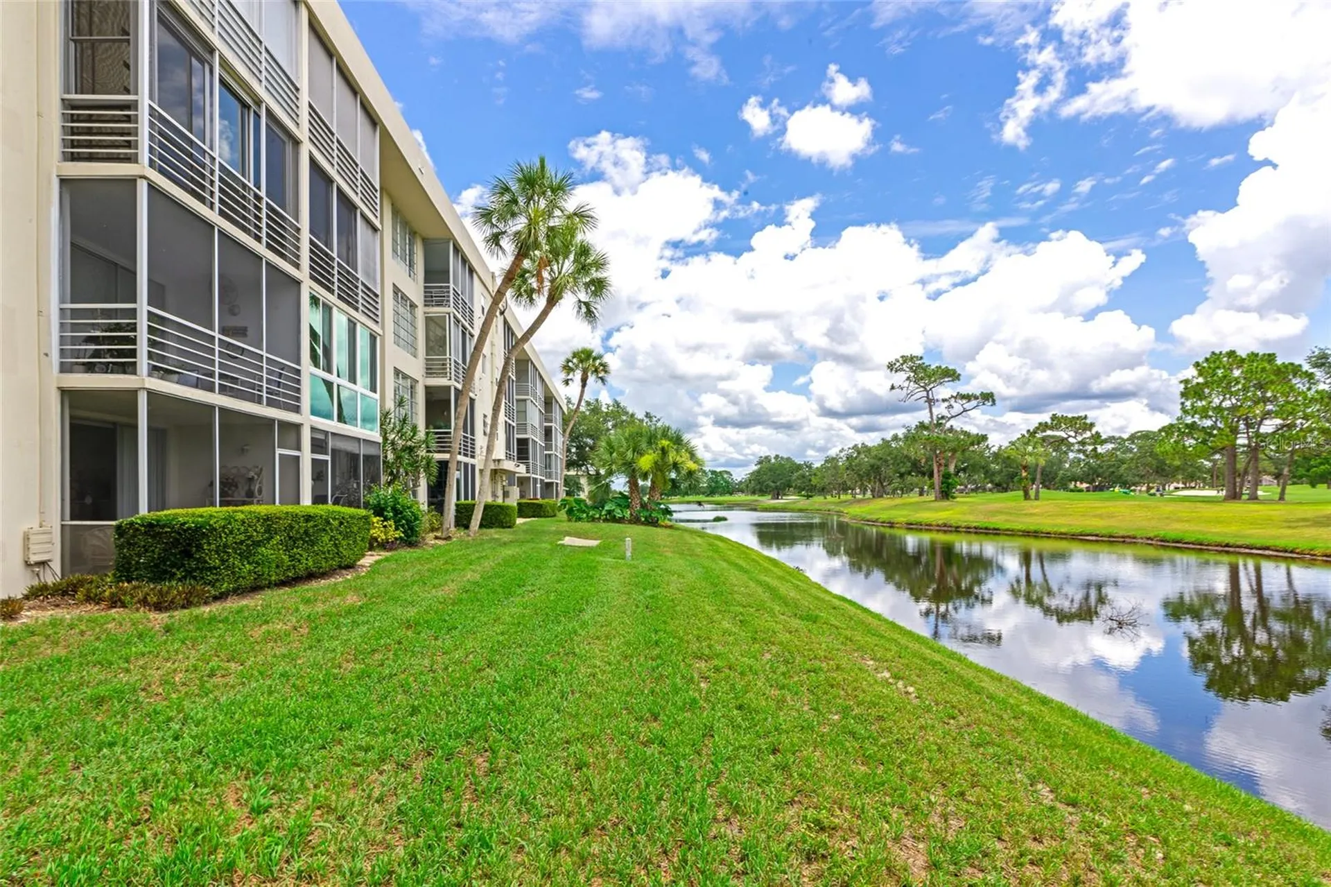 7461 W Country Club Drive N Sarasota FL 34243