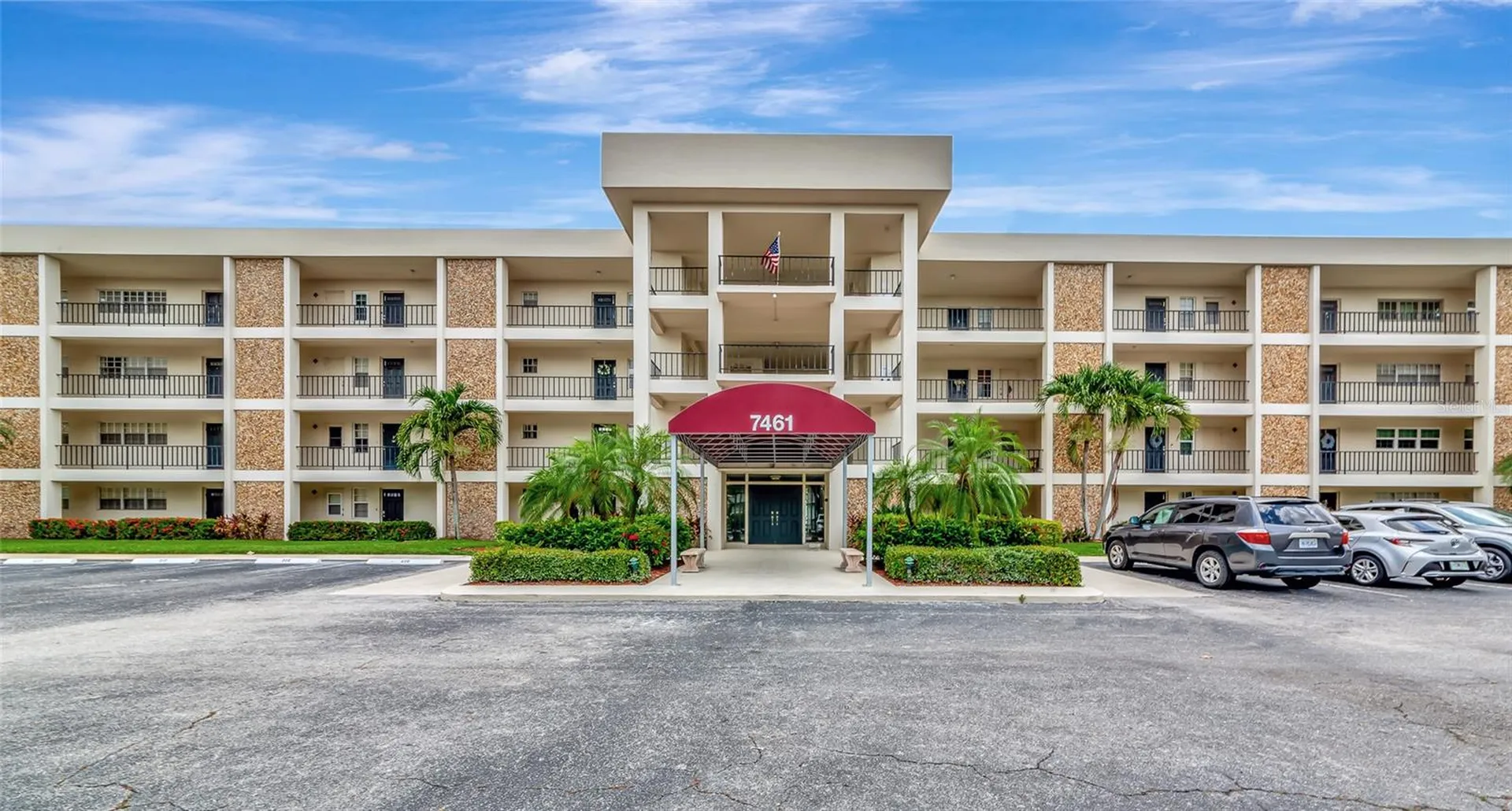 7461 W Country Club Drive N Sarasota FL 34243