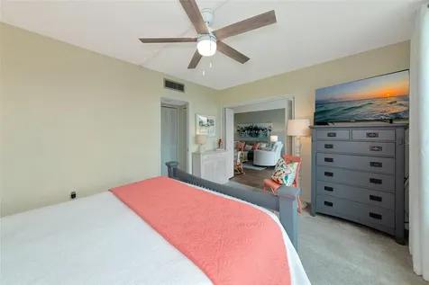 7461 W Country Club Drive N Sarasota FL 34243