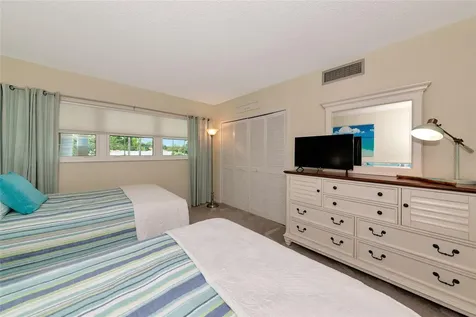 7461 W Country Club Drive N Sarasota FL 34243