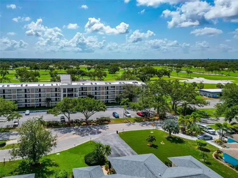 7461 W Country Club Drive N Sarasota FL 34243