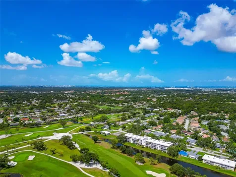 7461 W Country Club Drive N Sarasota FL 34243