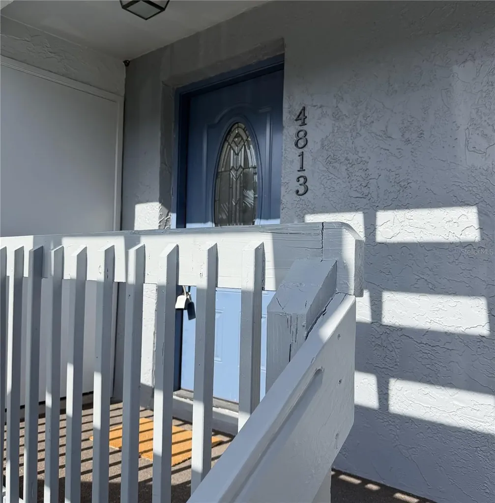 4813 Mcelroy Tampa FL 33611
