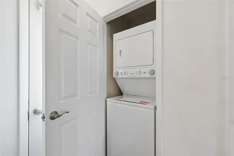 4813 Mcelroy Tampa FL 33611