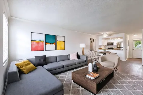 4813 Mcelroy Tampa FL 33611