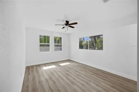 1315 22nd Avenue S St Petersburg FL 33705