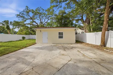 1315 22nd Avenue S St Petersburg FL 33705
