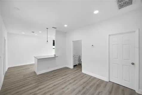 1315 22nd Avenue S St Petersburg FL 33705