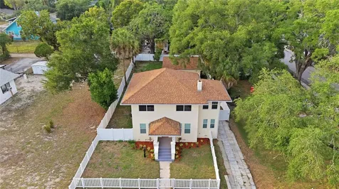 1315 22nd Avenue S St Petersburg FL 33705