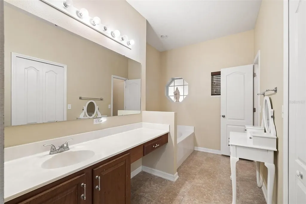 3216 Lynrock Avenue Dundee FL 33838