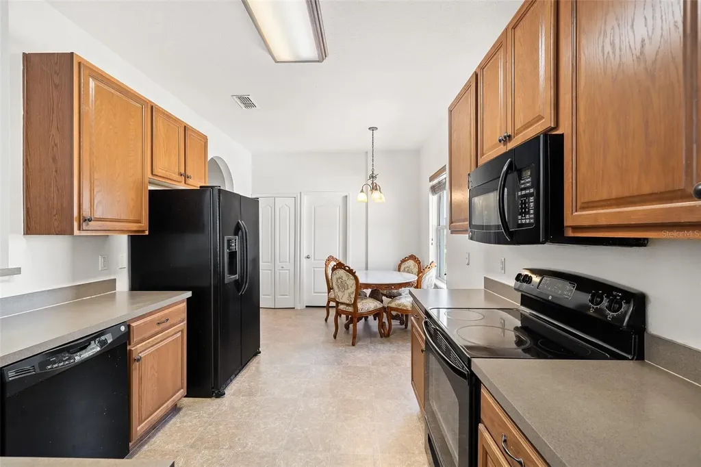 3216 Lynrock Avenue Dundee FL 33838