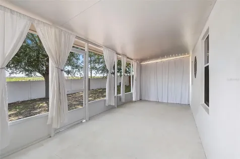 3216 Lynrock Avenue Dundee FL 33838