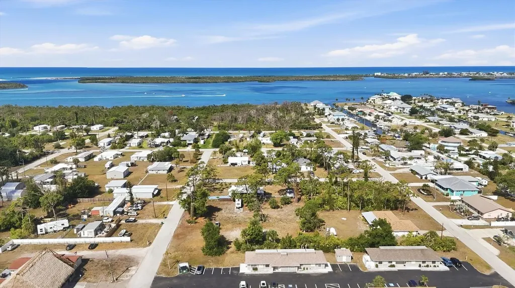 1970 Kentucky Avenue Englewood FL 34224