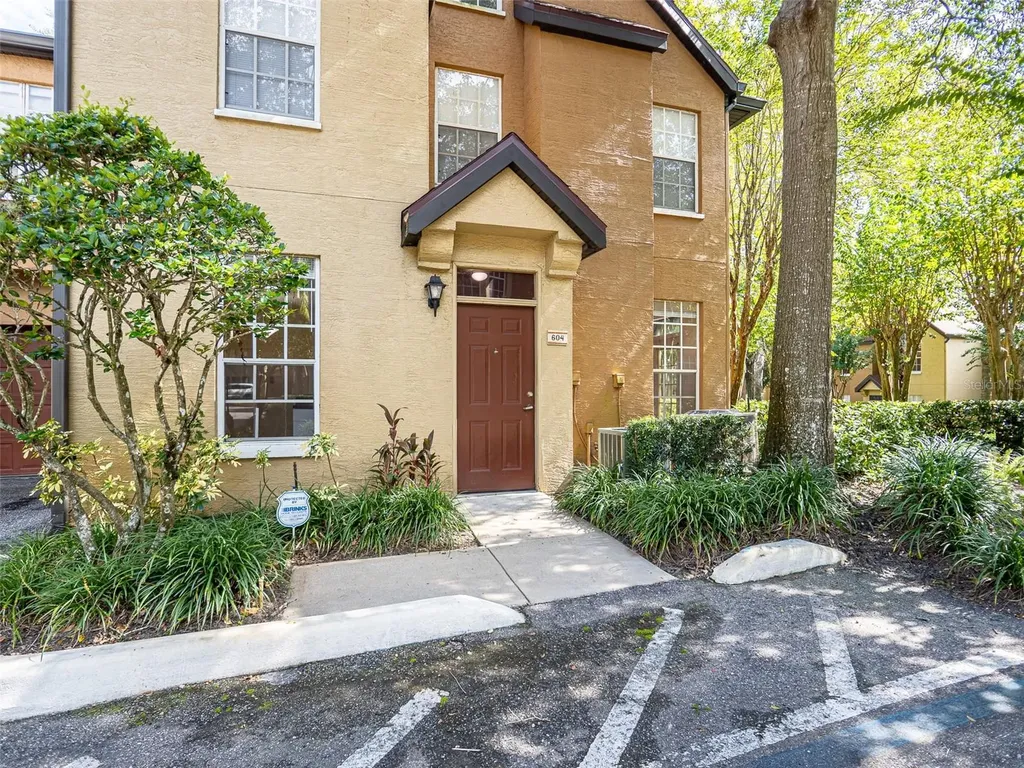 6320 Raleigh Street Orlando FL 32835