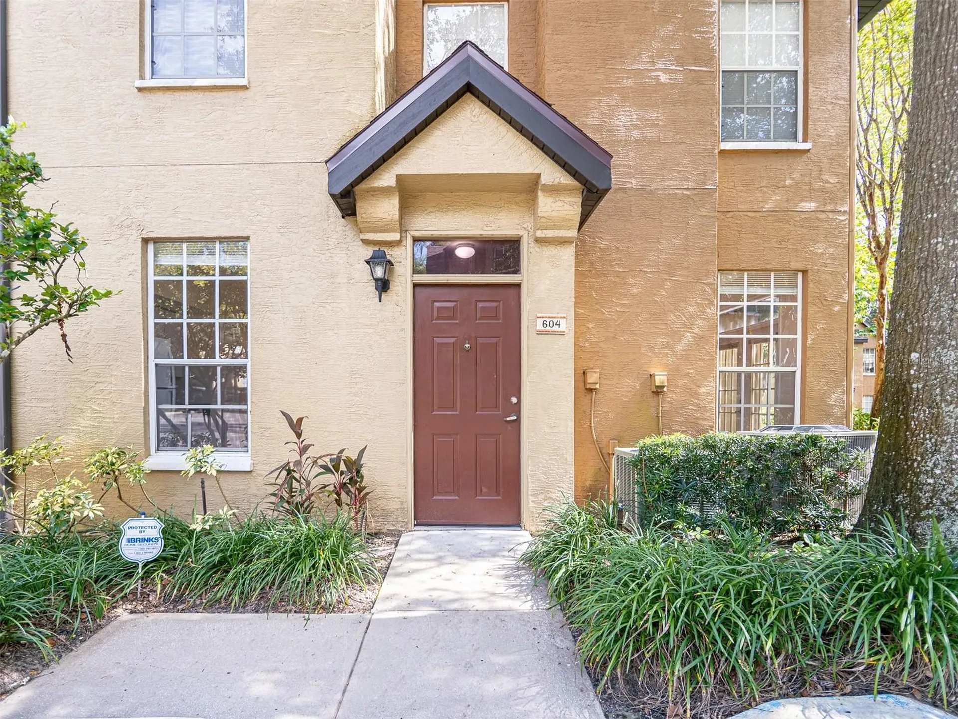 6320 Raleigh Street Orlando FL 32835