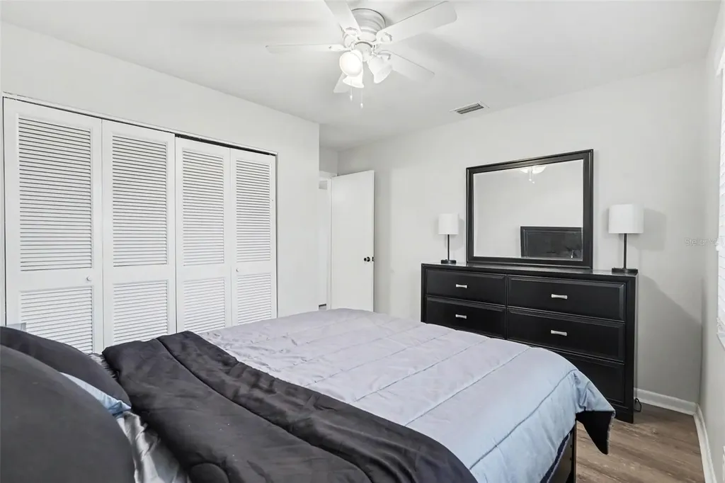 3267 39th Street S St Petersburg FL 33711