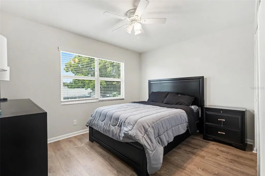 3267 39th Street S St Petersburg FL 33711