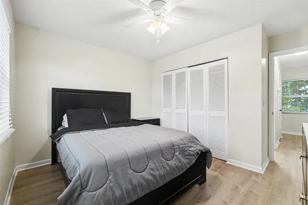3267 39th Street S St Petersburg FL 33711