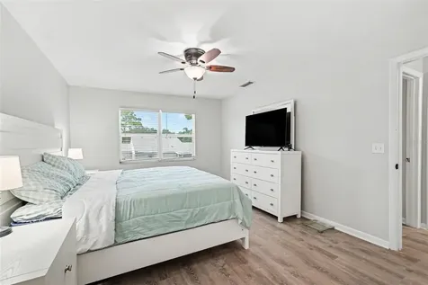 3267 39th Street S St Petersburg FL 33711