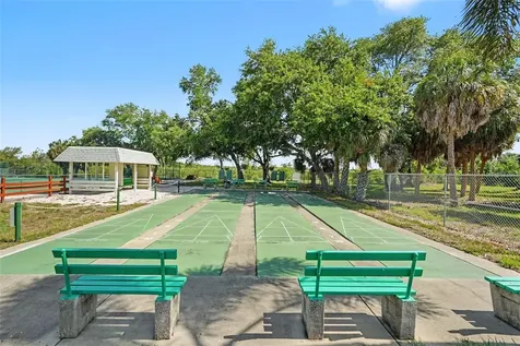 3267 39th Street S St Petersburg FL 33711