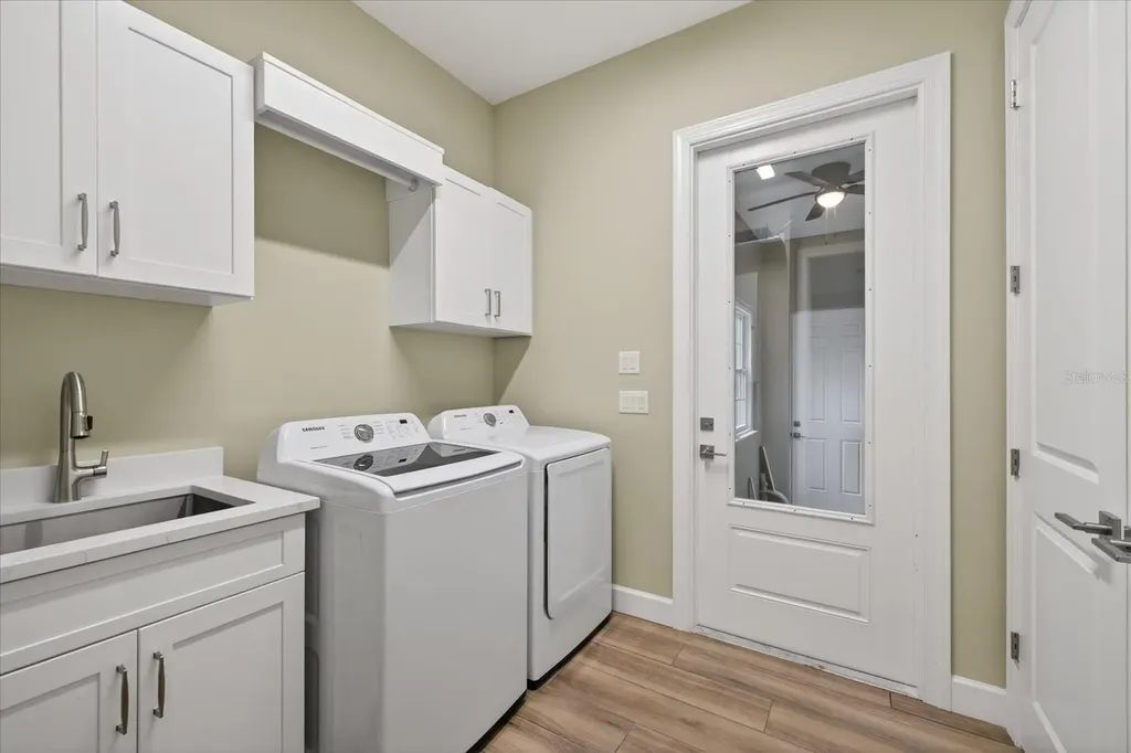1208 Sunset Lane Lutz FL 33549