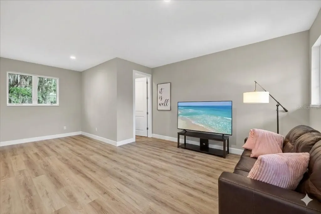 1208 Sunset Lane Lutz FL 33549