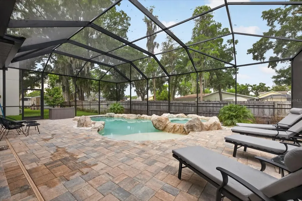 1208 Sunset Lane Lutz FL 33549