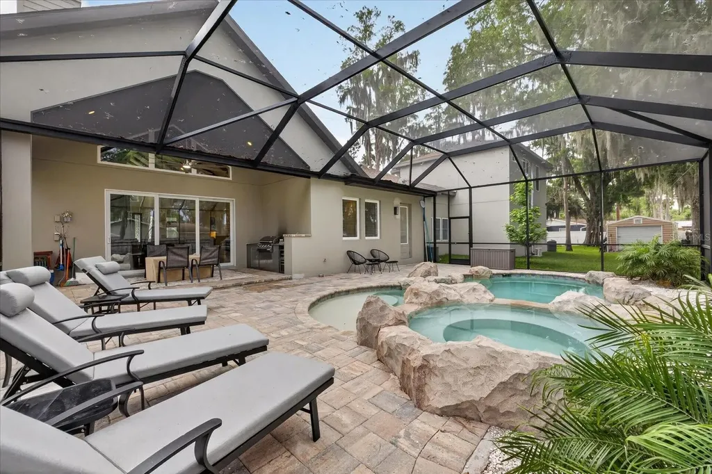 1208 Sunset Lane Lutz FL 33549