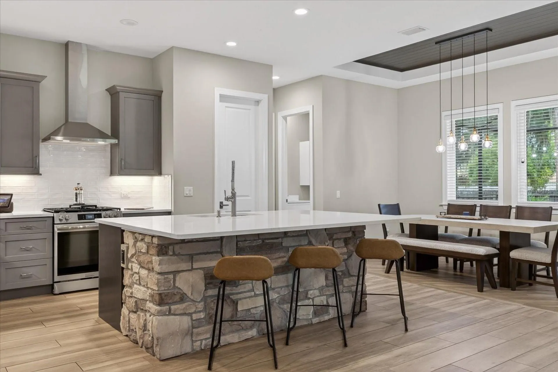 1208 Sunset Lane Lutz FL 33549