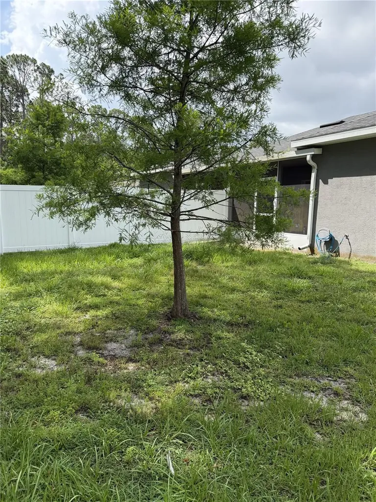 11 Ullynn Place Palm Coast FL 32164