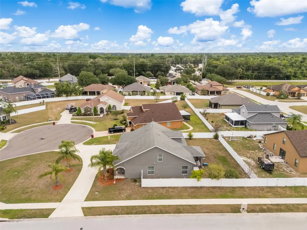 1905 Via Napoli Street Plant City FL 33566