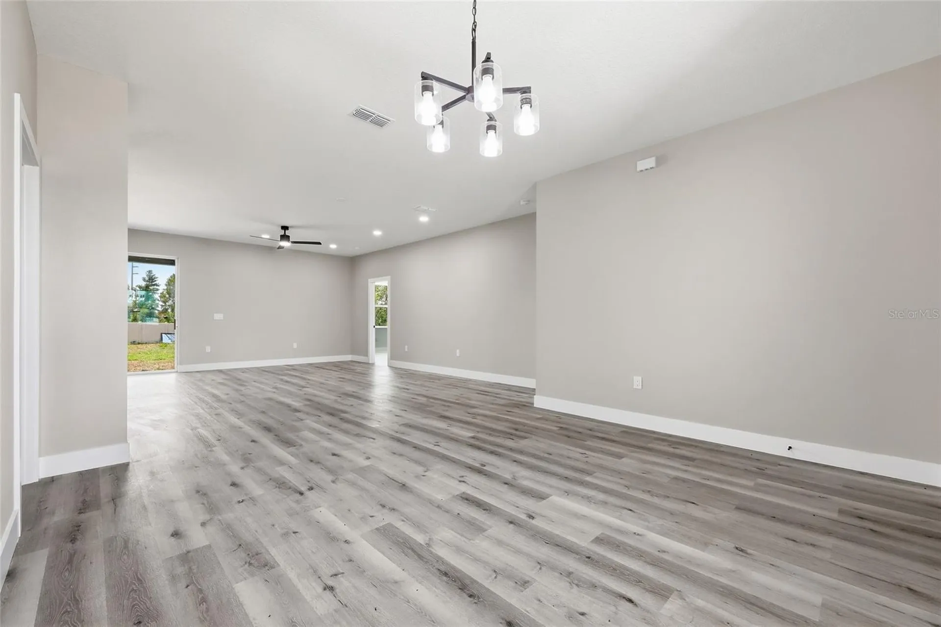 367 Camellia Court Kissimmee FL 34759