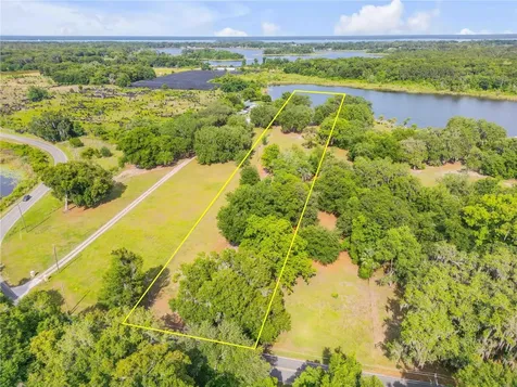 640 Union Avenue Crescent City FL 32112