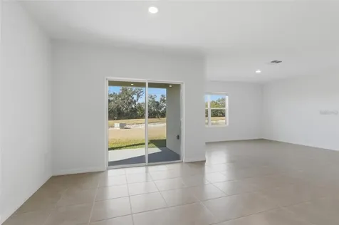 2919 Gardiner Lane Zephyrhills FL 33541