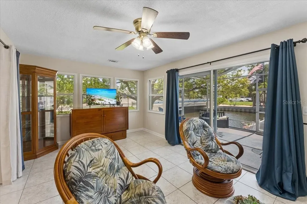 344 Crosswinds Drive Palm Harbor FL 34683