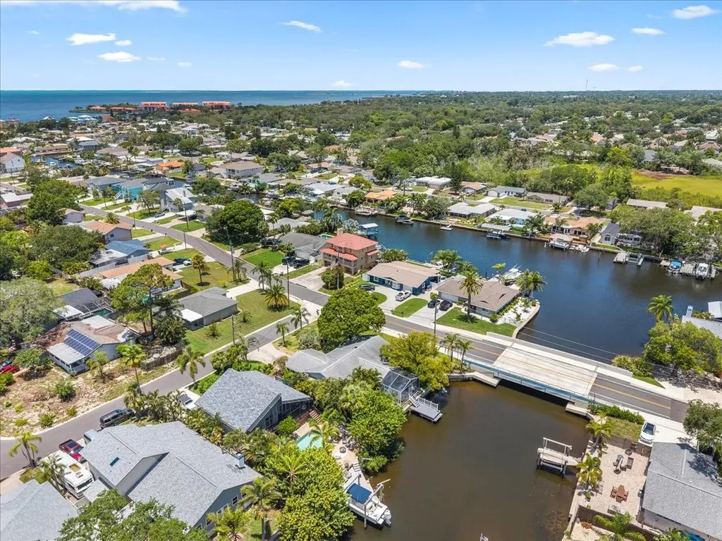 344 Crosswinds Drive Palm Harbor FL 34683