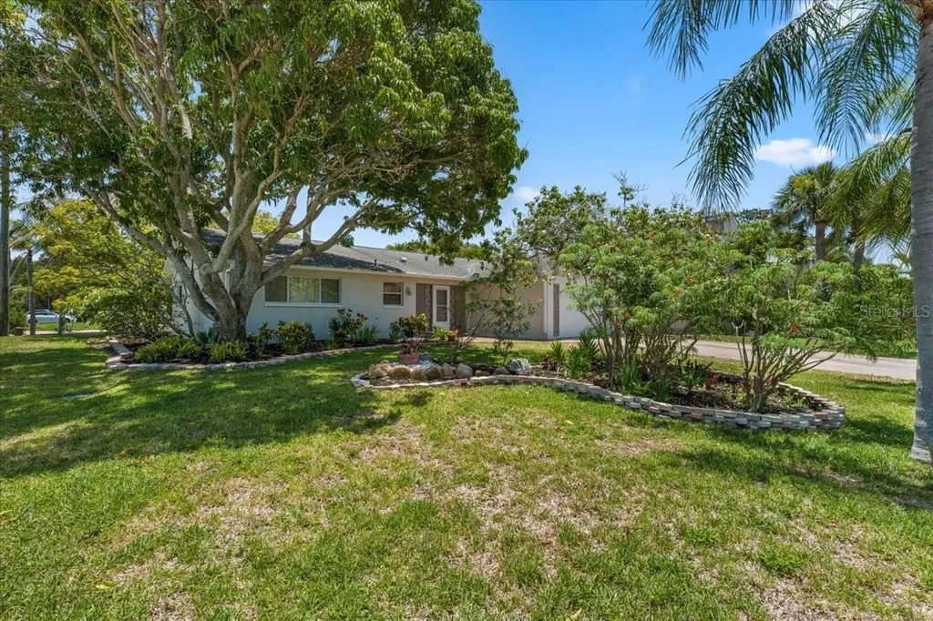 344 Crosswinds Drive Palm Harbor FL 34683