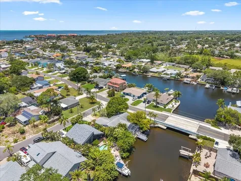 344 Crosswinds Drive Palm Harbor FL 34683