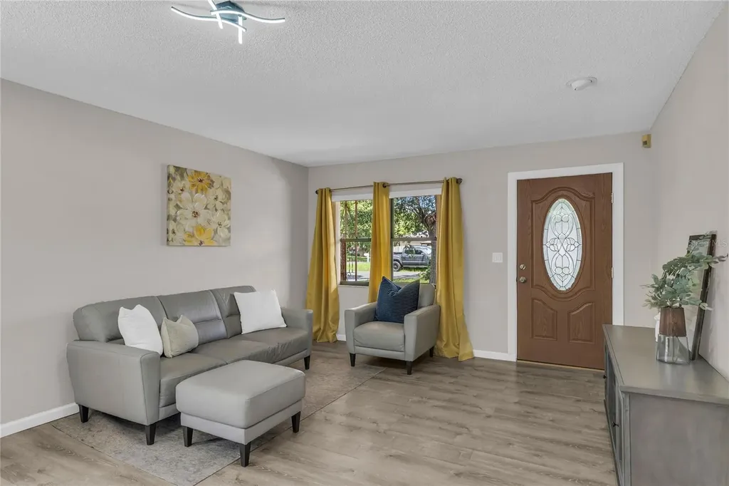 500 Hibiscus Way Orlando FL 32807