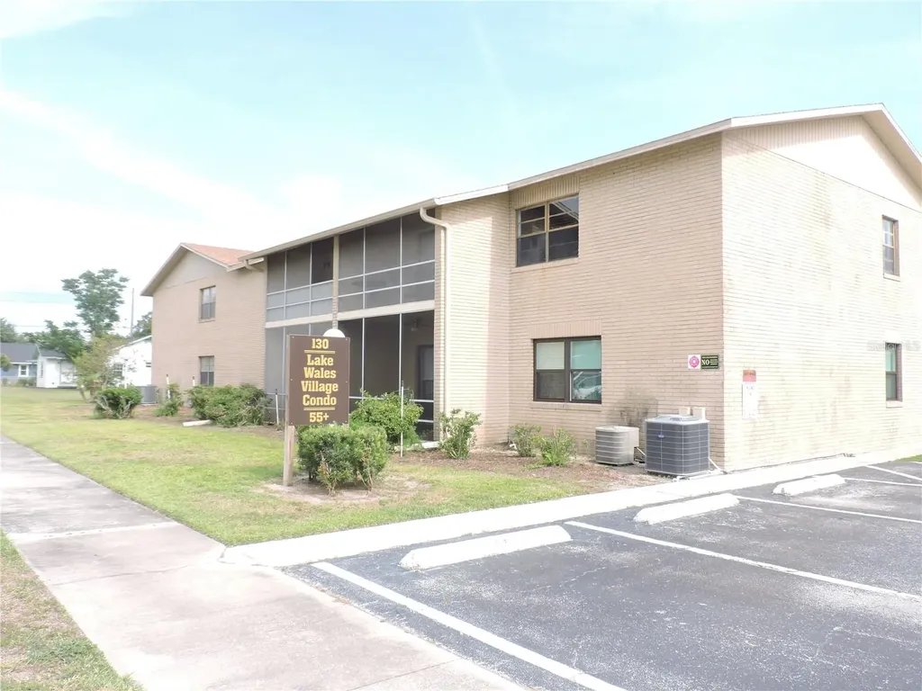130 E Johnson Avenue Lake Wales FL 33853