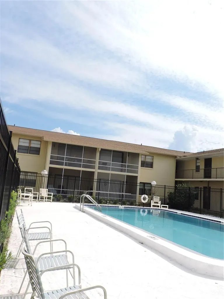 130 E Johnson Avenue Lake Wales FL 33853