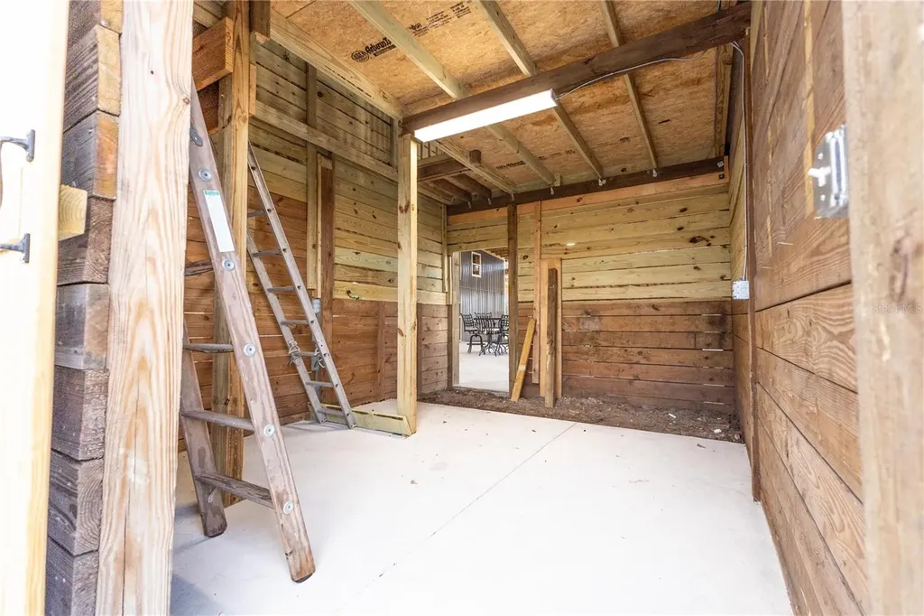 12523 Cr 721 Webster FL 33597