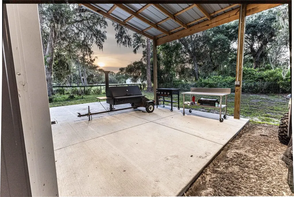 12523 Cr 721 Webster FL 33597