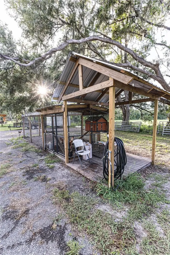 12523 Cr 721 Webster FL 33597