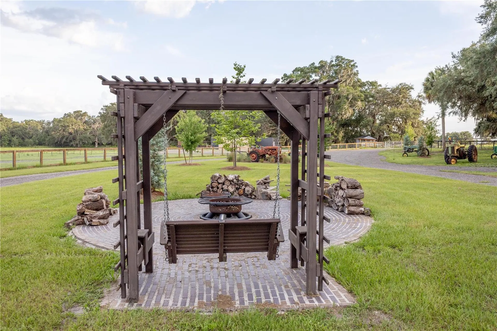 12523 Cr 721 Webster FL 33597