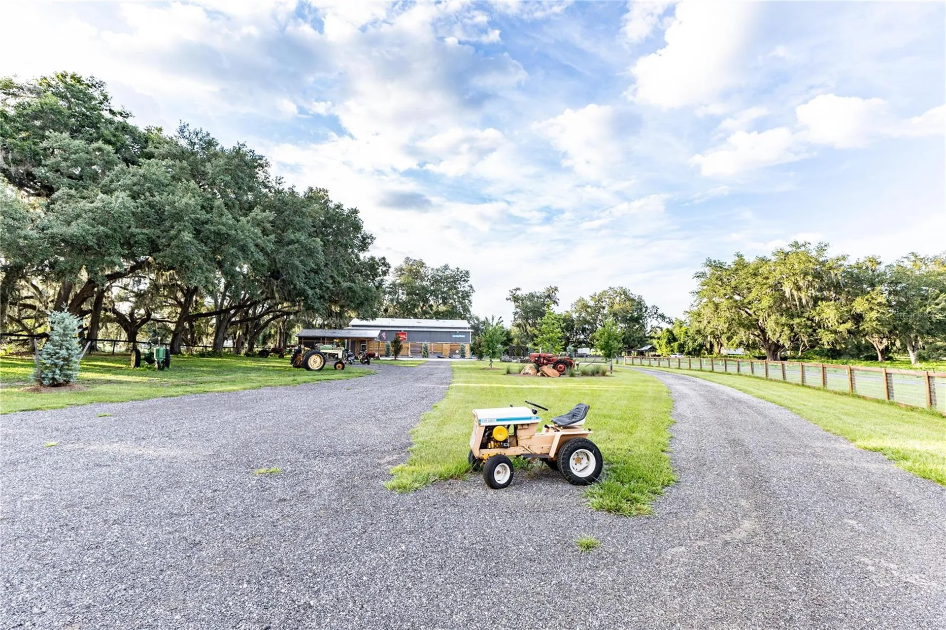 12523 Cr 721 Webster FL 33597