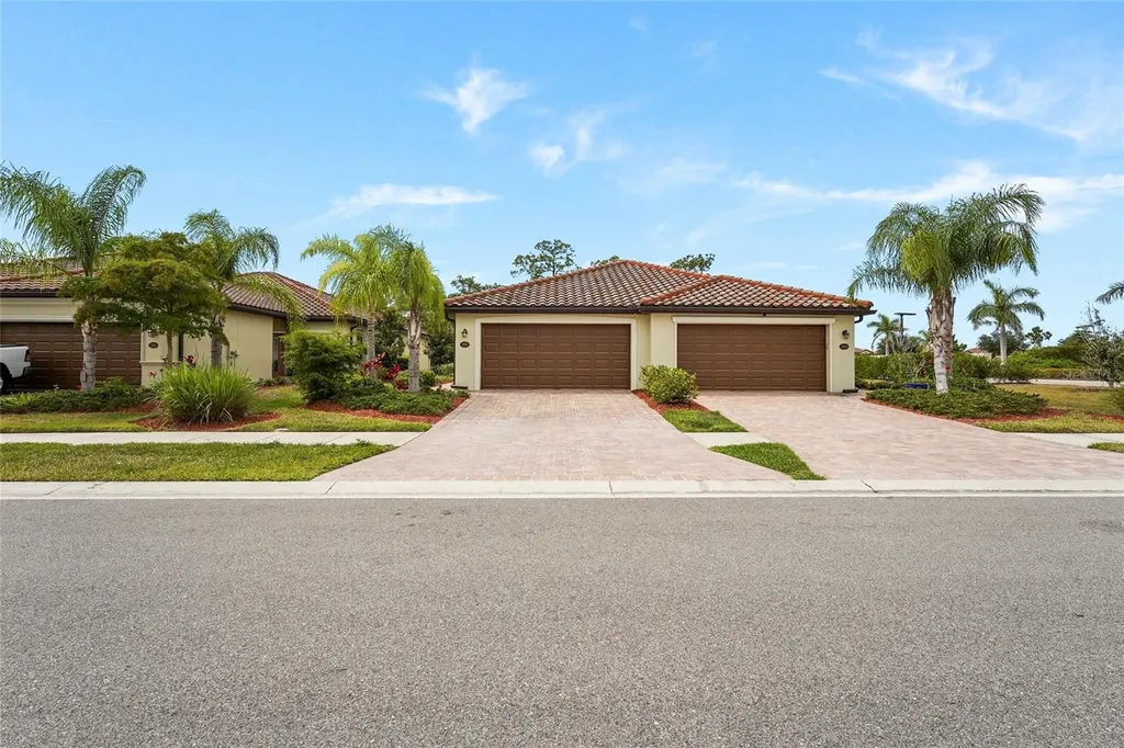 12055 Amica Loop Venice FL 34293