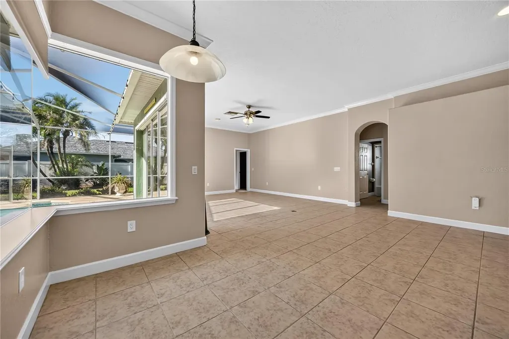 355 Ruby Lake Loop Winter Haven FL 33884
