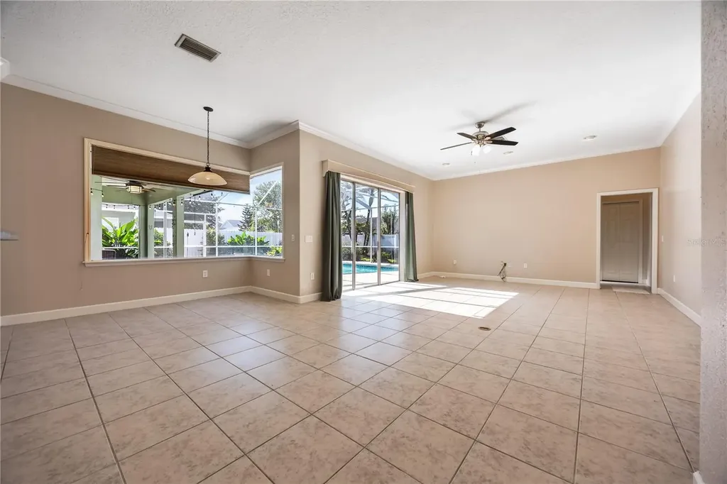 355 Ruby Lake Loop Winter Haven FL 33884