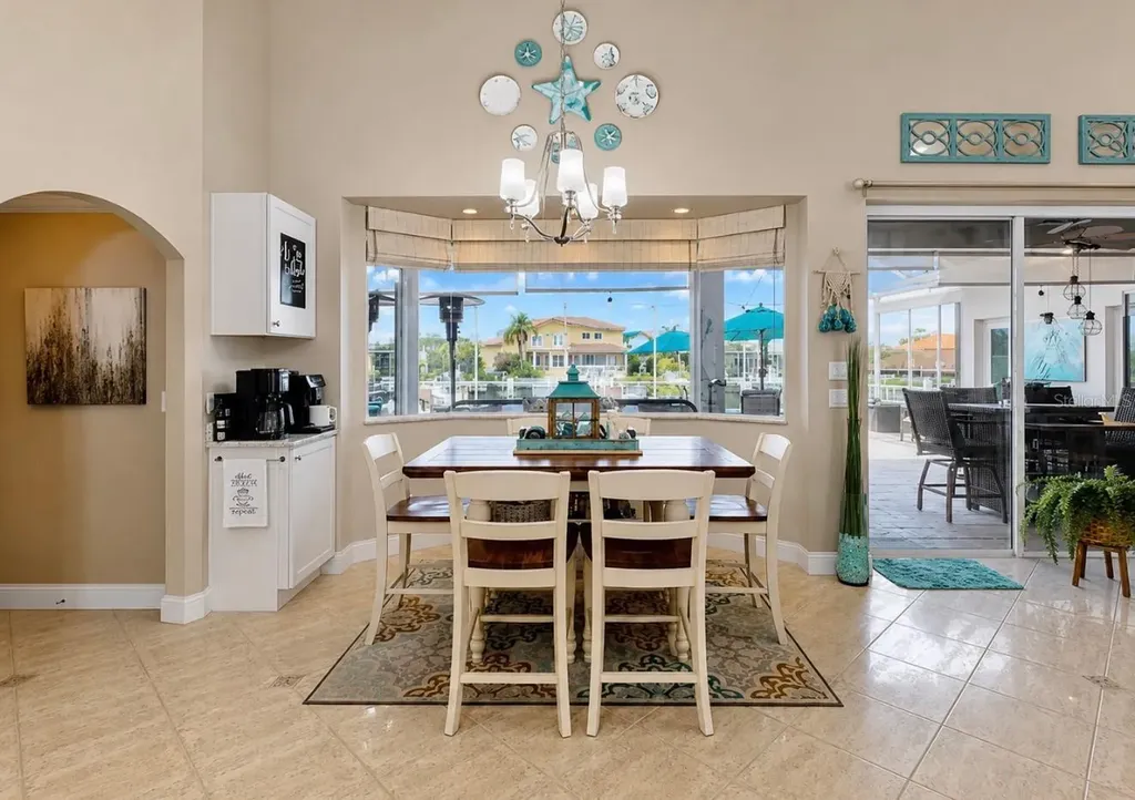 929 Allegro Lane Apollo Beach FL 33572